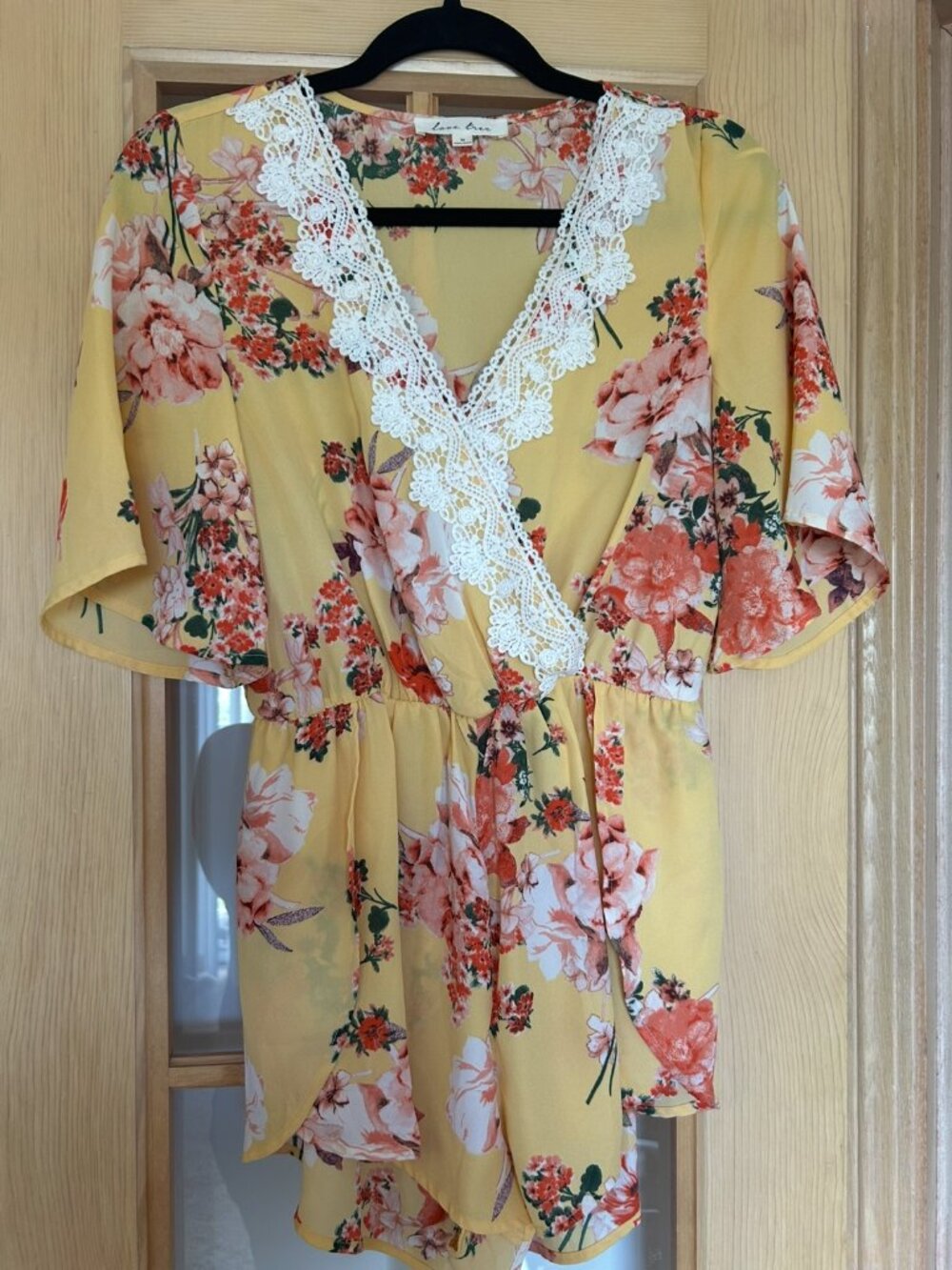 Love Tree Yellow Floral Lace Trim Romper Size Medium
